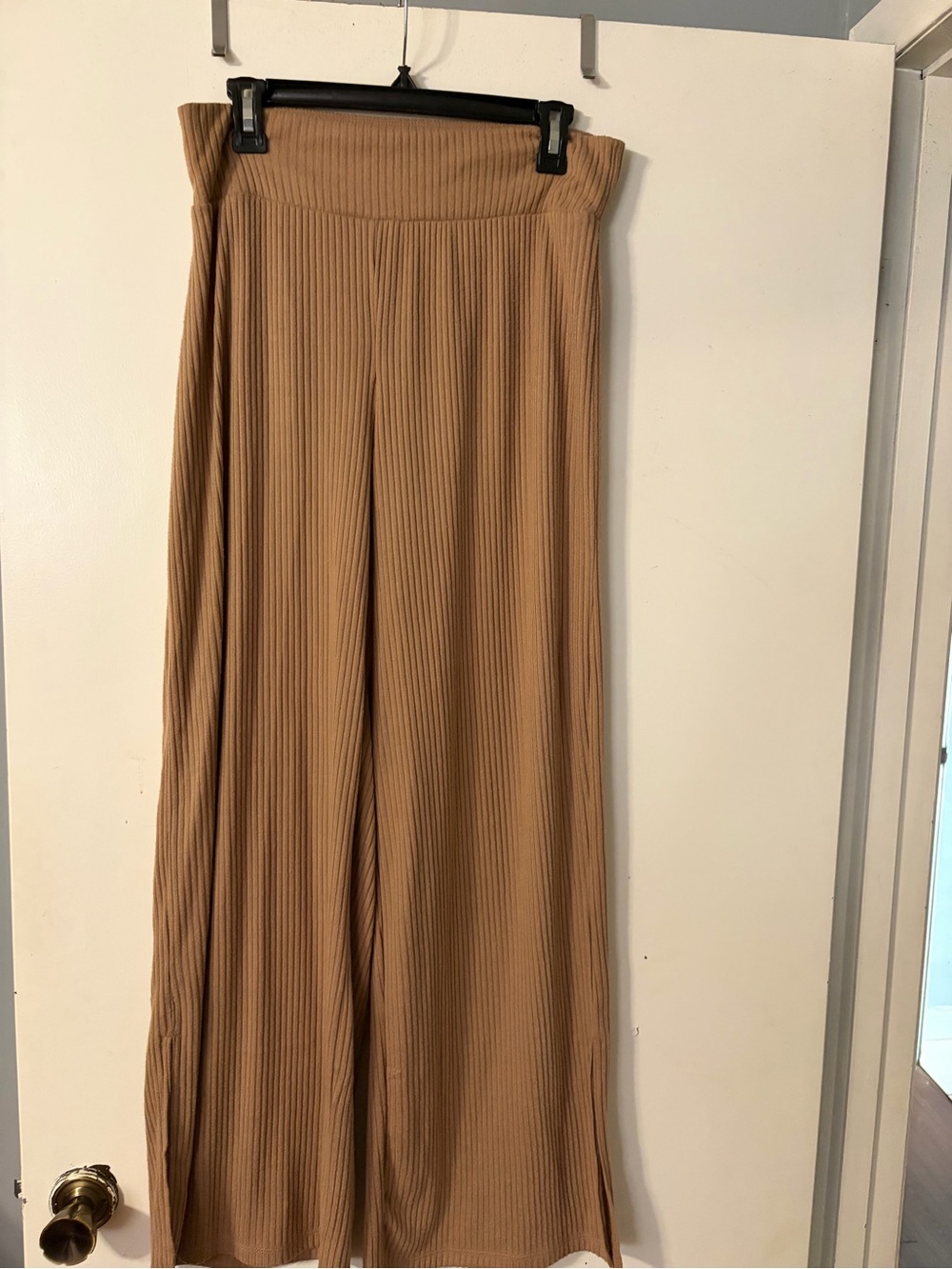Abercrombie & Fitch Ribbed Knit Wide-Leg Pants - Camel/Tan